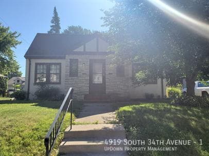 Building Photo - 4919 S 34th Ave Unit 1