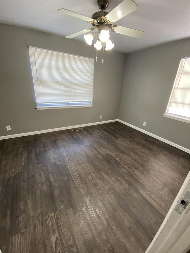 Photo - 3332 SW 42nd St