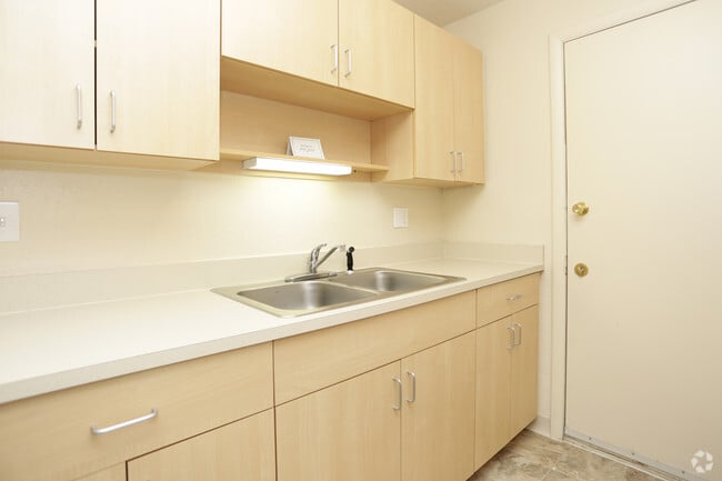 Photo - Swiss Valley Apartments