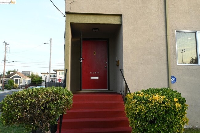 1316 Russell St