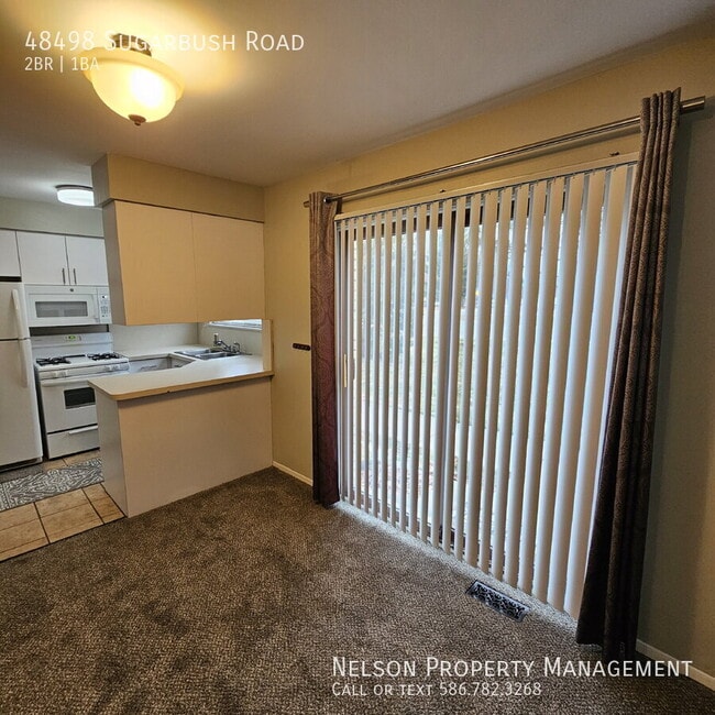 Photo - 48498 Sugarbush Rd