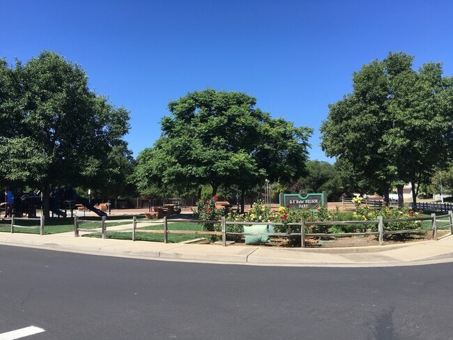 Photo - 4x2 Single Story in Great Location!