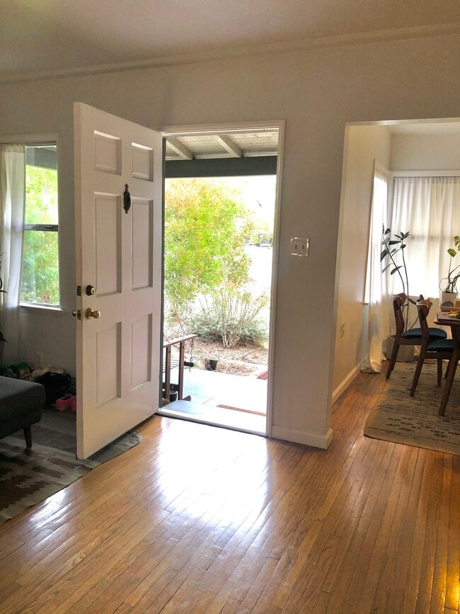 Photo - 1115 Neola St