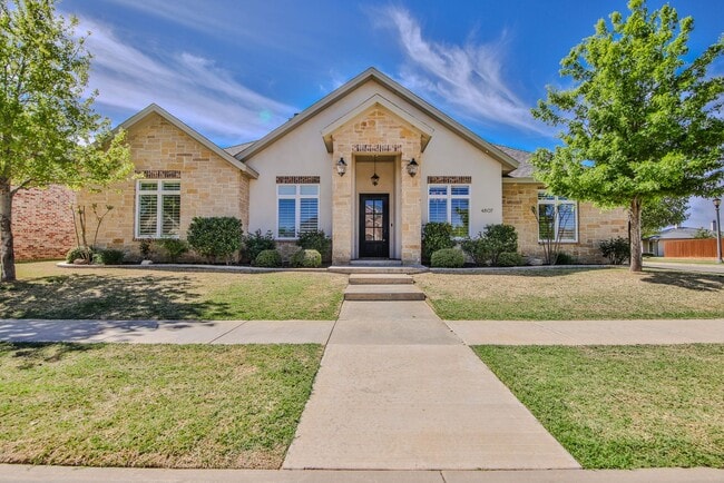 Gorgeous home with Pool - Gorgeous home with Pool