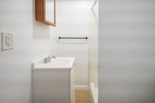 Photo - 405 Wilson St Unit 1B