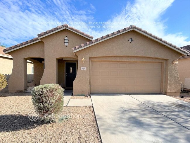 Building Photo - 916 E Corral St Rental