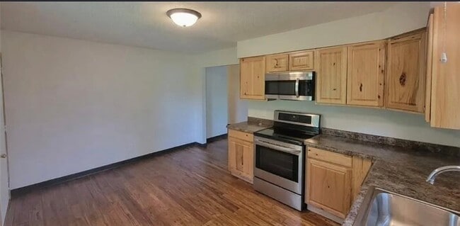Photo - 807 N Clark Ave Unit 807 N Clark Ave