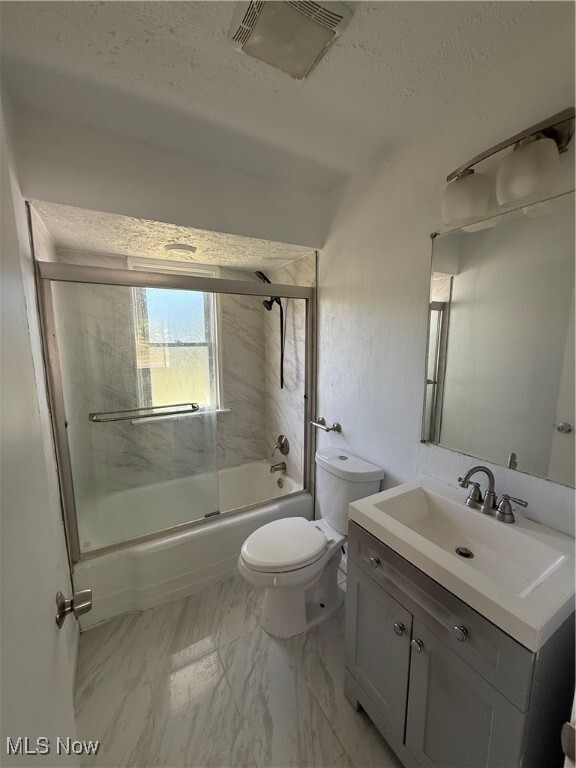 Photo - 852 Washington St