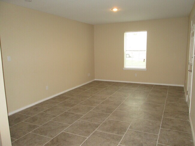 Dormitorio muy grande - 4402 Glasscock Ave