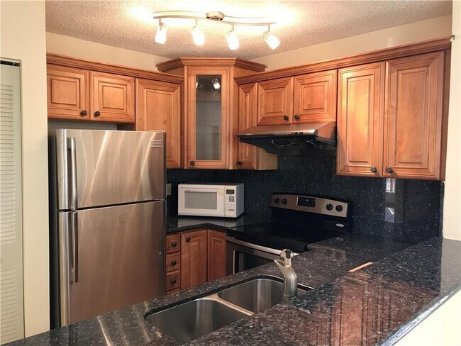 Photo - 7061 SW 41st Pl