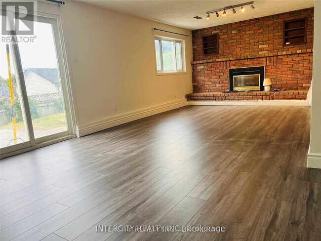 Photo - 5 Browning Trail