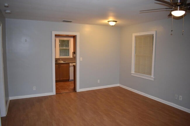 Photo - 940 Bignonia Rd