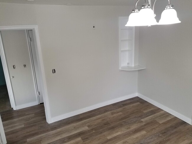Large bright kitchen - 170 N Harrison Blvd Main Unit Harrison Main