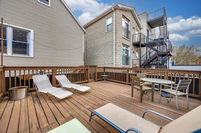 Photo - 1718 W Roscoe St Unidad 1
