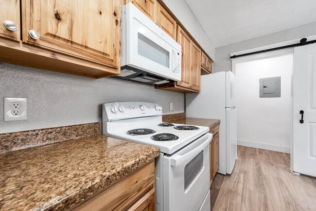 Photo - 4620 W Orange St