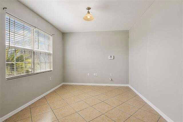 Photo - 2001 Dylan Dr