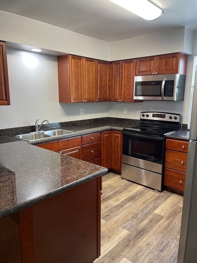 2525 Annunciation St Unit 20