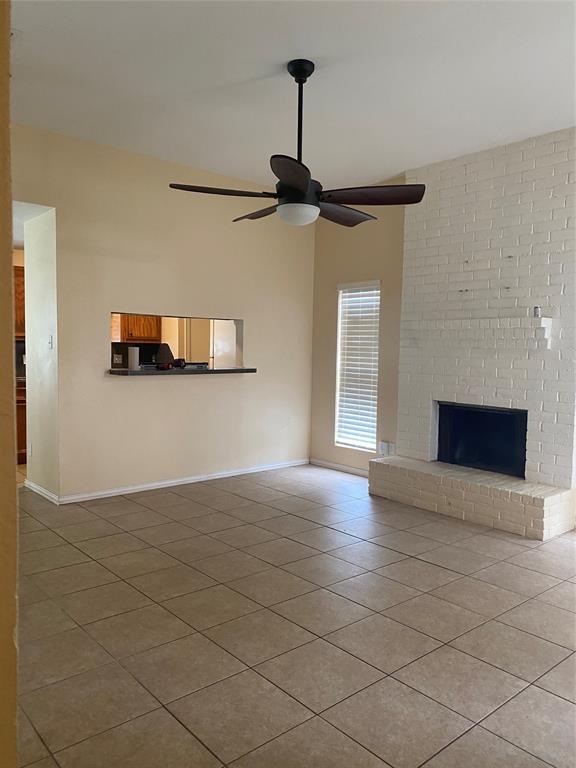 Photo - 15158 Grassington Dr