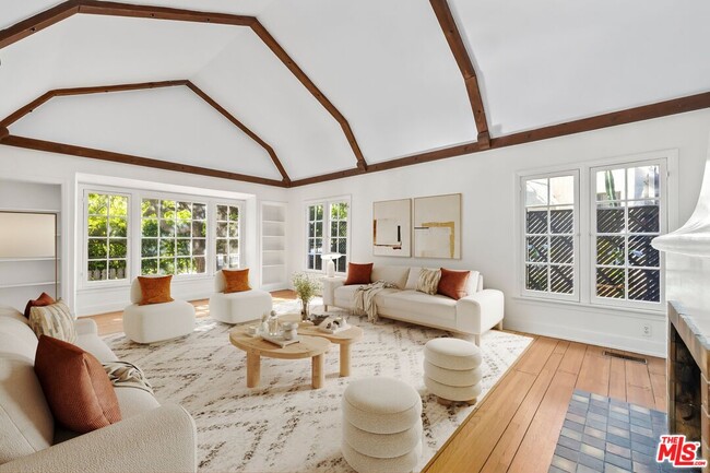 Photo - 1612 N Genesee Ave