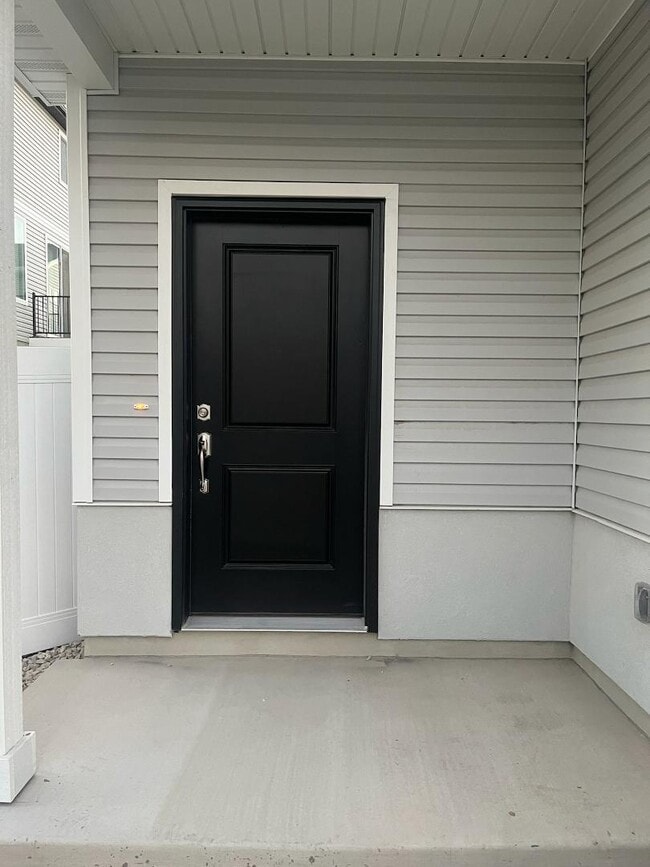 Photo - 340 N Colonnade Rd