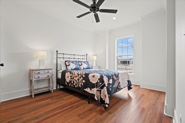 Photo - 1300 Twelve Oaks Ln