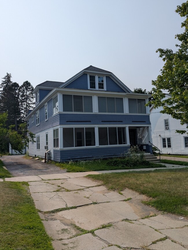 Building Photo - 121 Mansfield Ave Unit 121 Mansfield