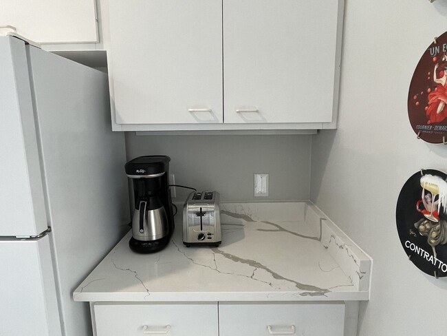 Photo - 433 Wisconsin Ave Unit 3