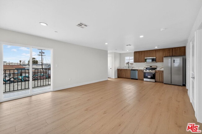 Building Photo - 3436 Hunter St Unit 1/2