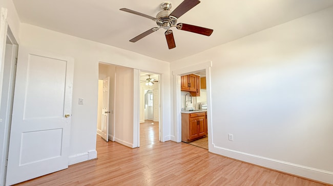 Photo - 4711 Branchville Rd