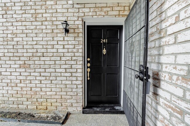 Photo - 7900 Westheimer Rd Unit 241
