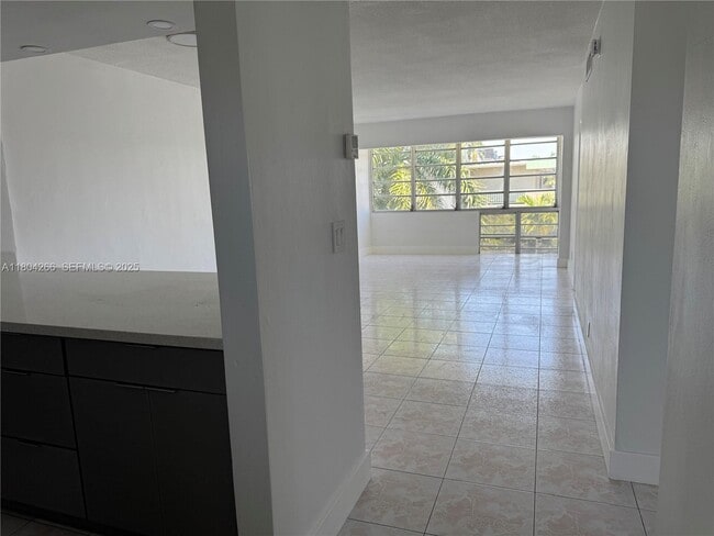 Photo - 1333 E Hallandale Beach Blvd Unit 444