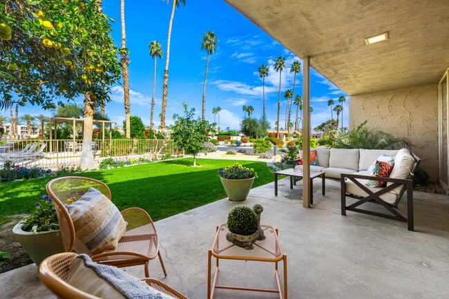 Building Photo - 76705 Sandpiper Dr