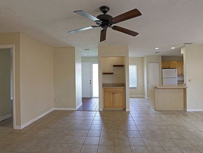 Photo - The Hamlet 1420-3 Unit 1420 Park Shore Circle, 3