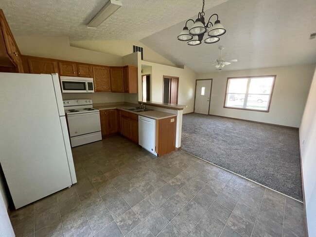 Photo - Large 2 Bedroom Condo