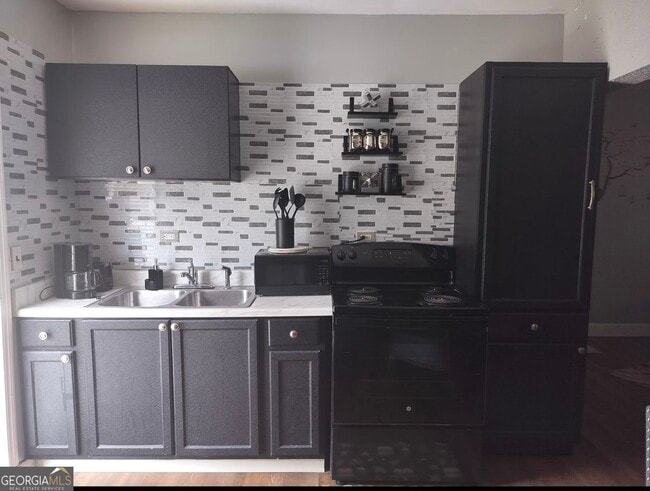 Photo - 7567 Sugarcreek Dr