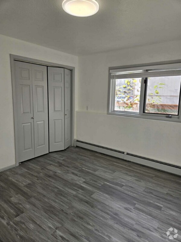 Building Photo - 2605 Quiet Cir Unit 2605-3 Rental