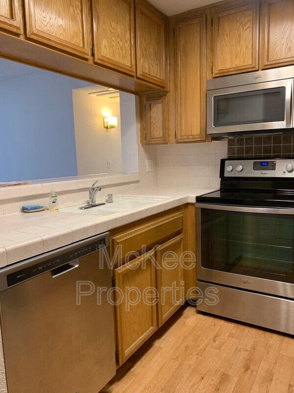 Photo - 5645 Friars Rd Unidad #372