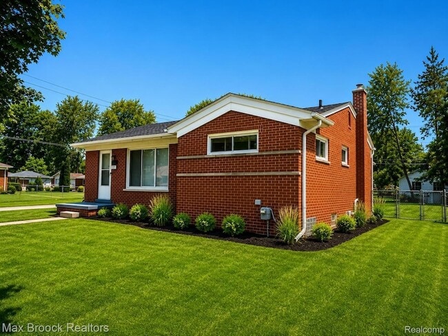 Photo - 21307 Le Fever Ave