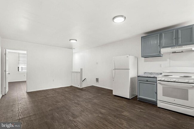 Building Photo - 3316 Kensington Ave