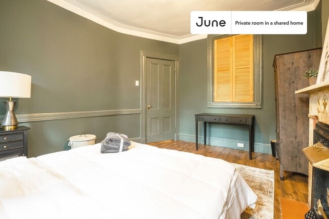 Photo - Room in Shared 5 bed/1 bath home Unidad 3D