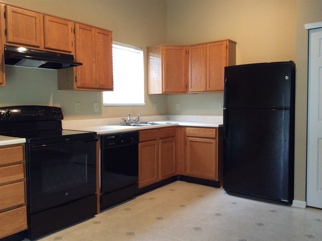 Photo - 1903 E Maple Park Dr