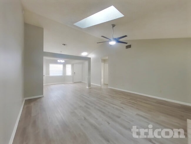 Photo - 3373 Millcrest Pl