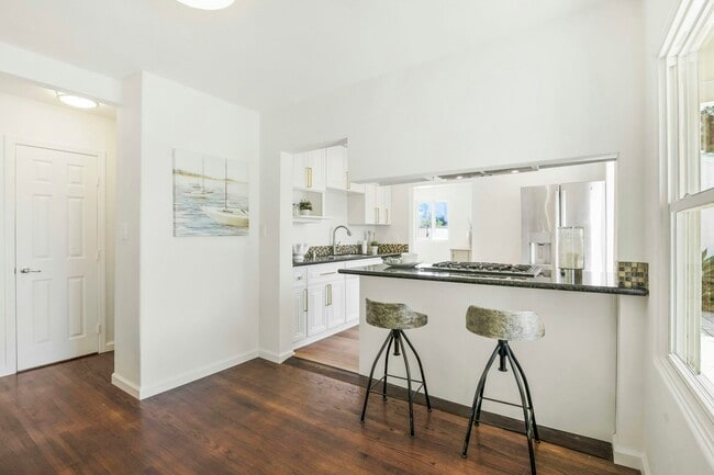 Photo - 4649 60th St