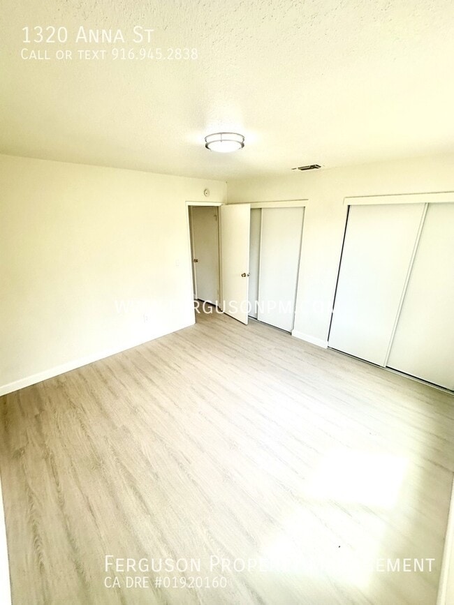 Photo - 1320 Anna St
