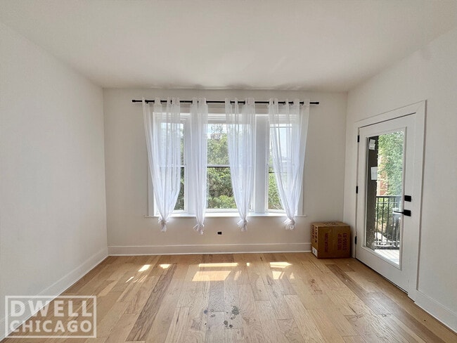 Building Photo - 618 W Patterson Ave Unit 2E