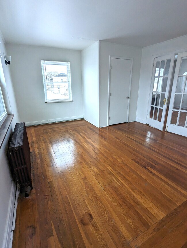 Bedroom 2 - 7620 Hamilton Ave Unit 1