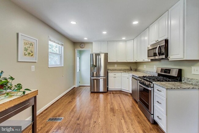 Photo - 4715 Oxbow Rd