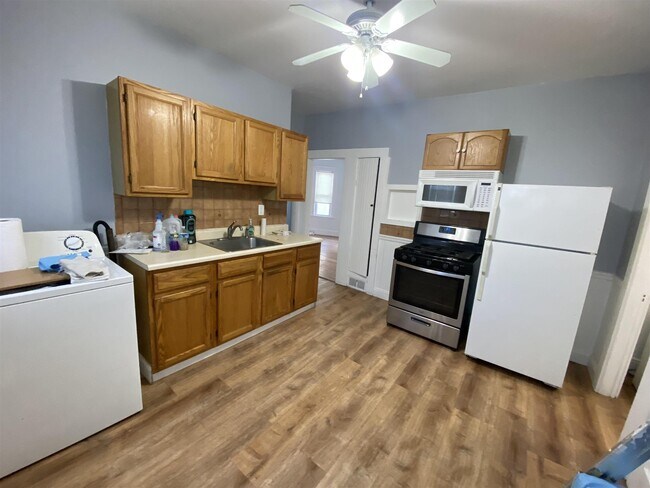 Photo - 44 Temple St Unit 3