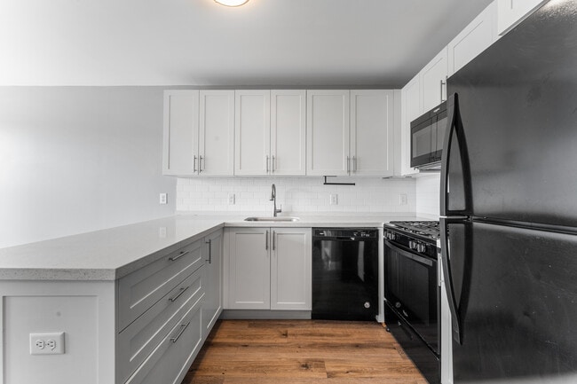 Photo - 18 Canfield St Unit 3H