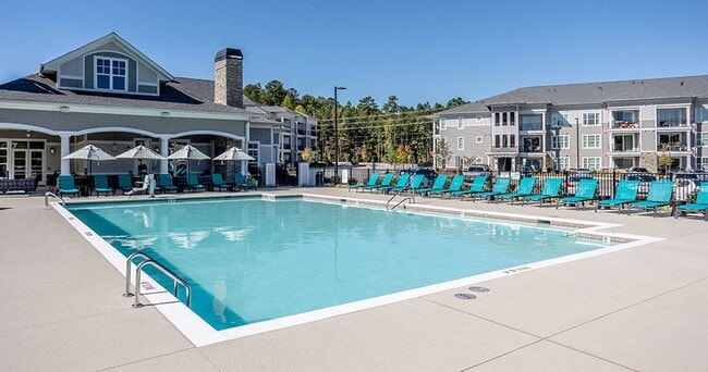 Photo - Holly Springs Place Apartments